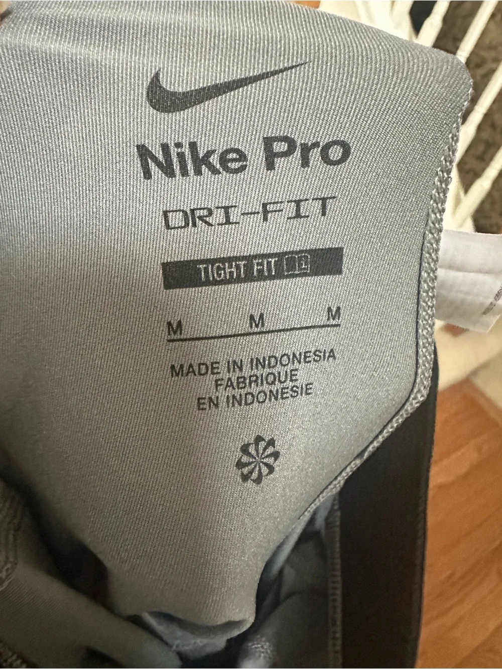 Nike Gray Kids Training Leggings with Black Waistband size M